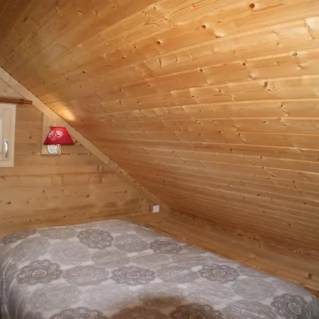 Chalet Independant Avec Jacuzzi Privatif *